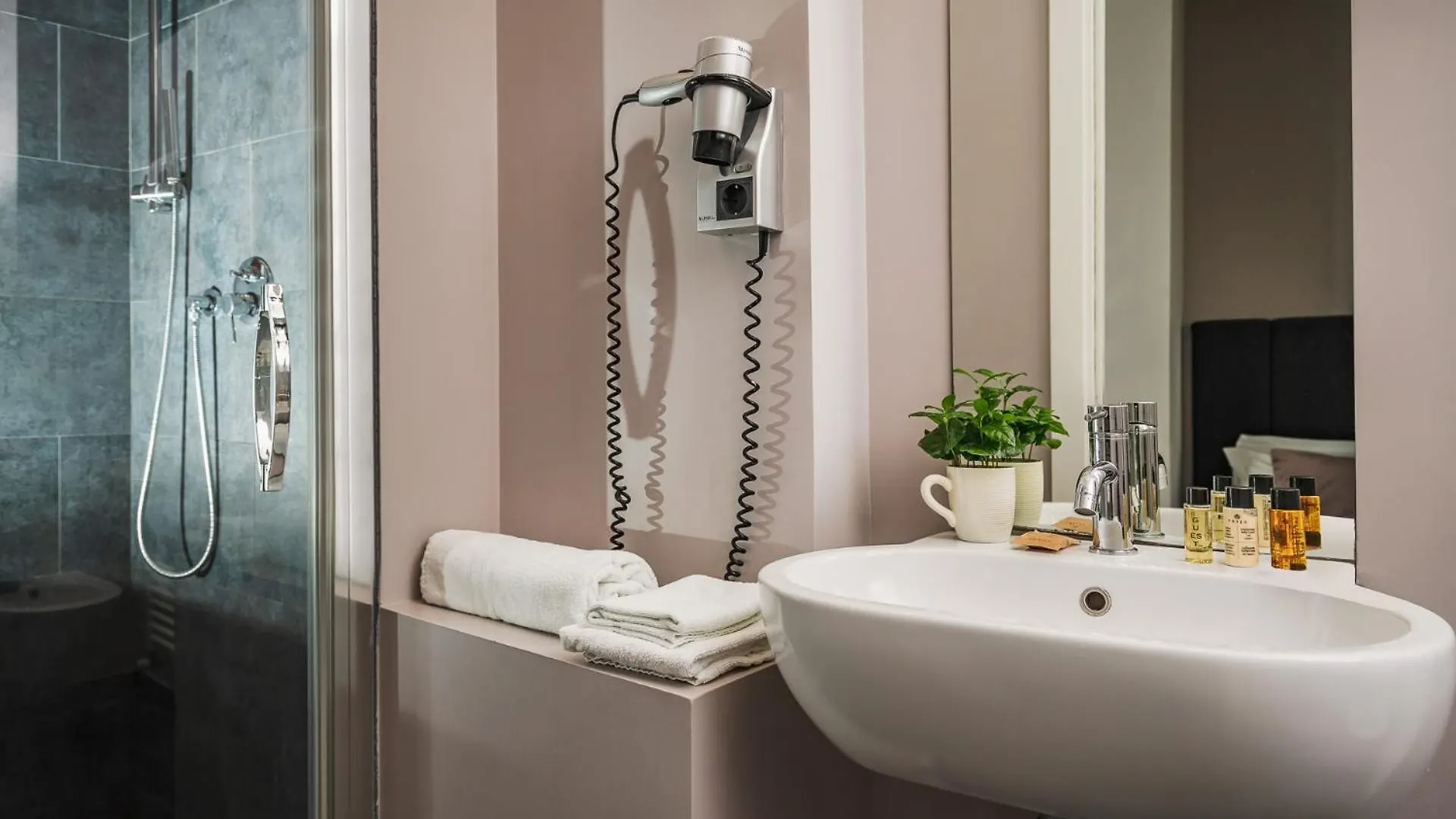 Hotel Ines Cattolica