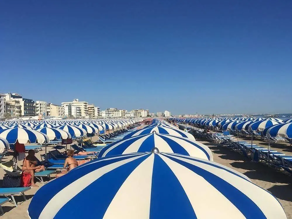 Hotel Ines Cattolica 3*,